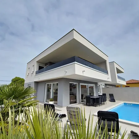 Kana - Villa Umago